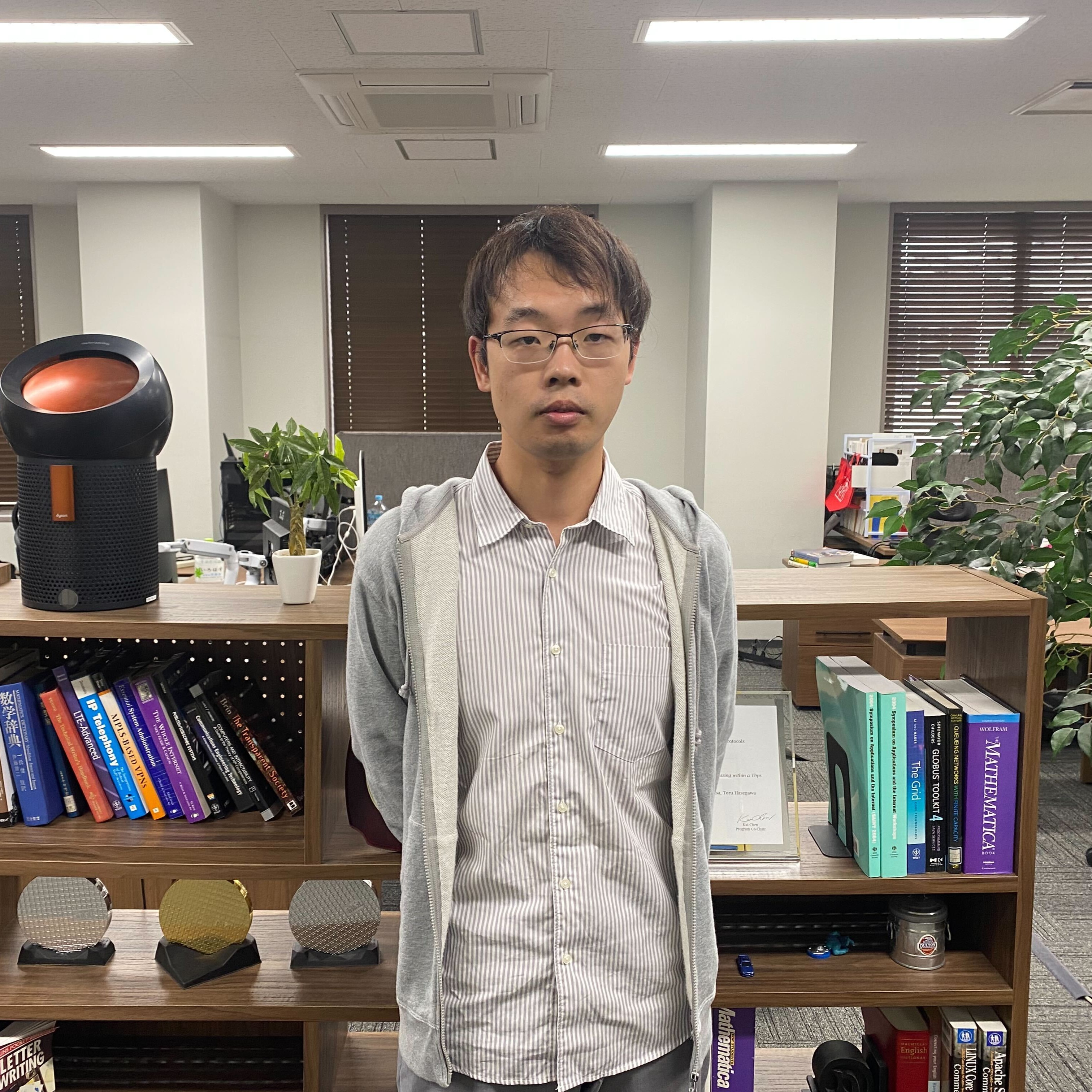 陳 桐(チン トウ)